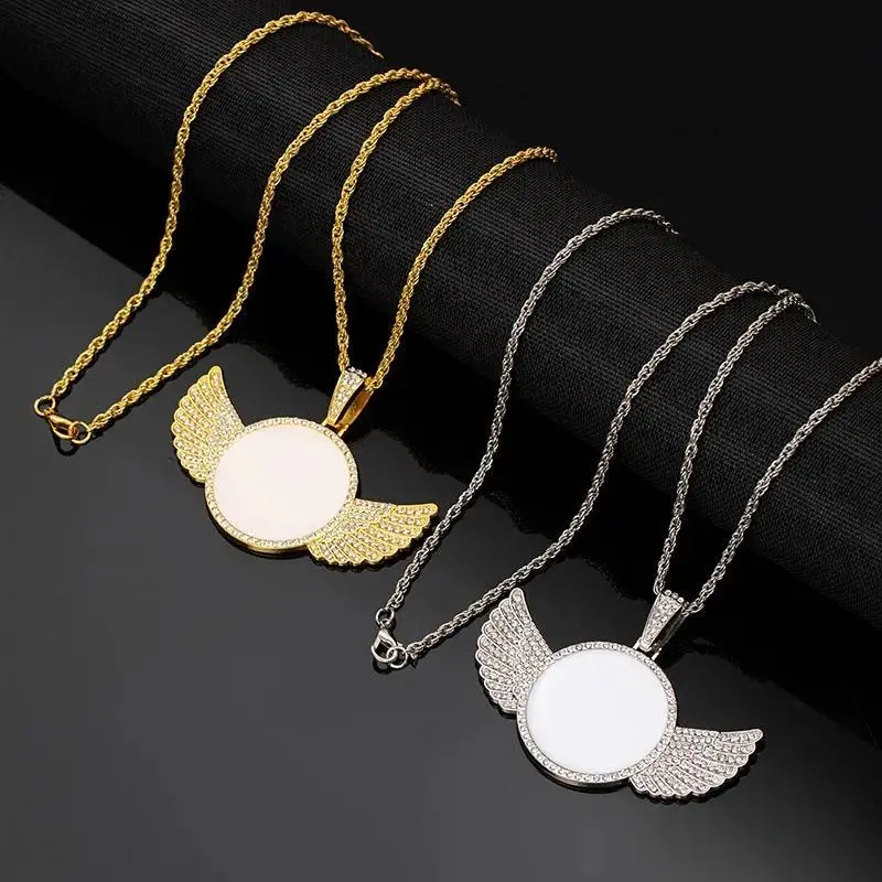 1pcs Diamond Wings Photo Necklace European and American Personalized Texture Photo Frame Titanium Steel Chain Trendy Hip Hop Sweater Chain, Silver Zircon Necklace, Minimalist Clavicle Chain, Elegant Women Jewelry, Fashion Party Necklaces
