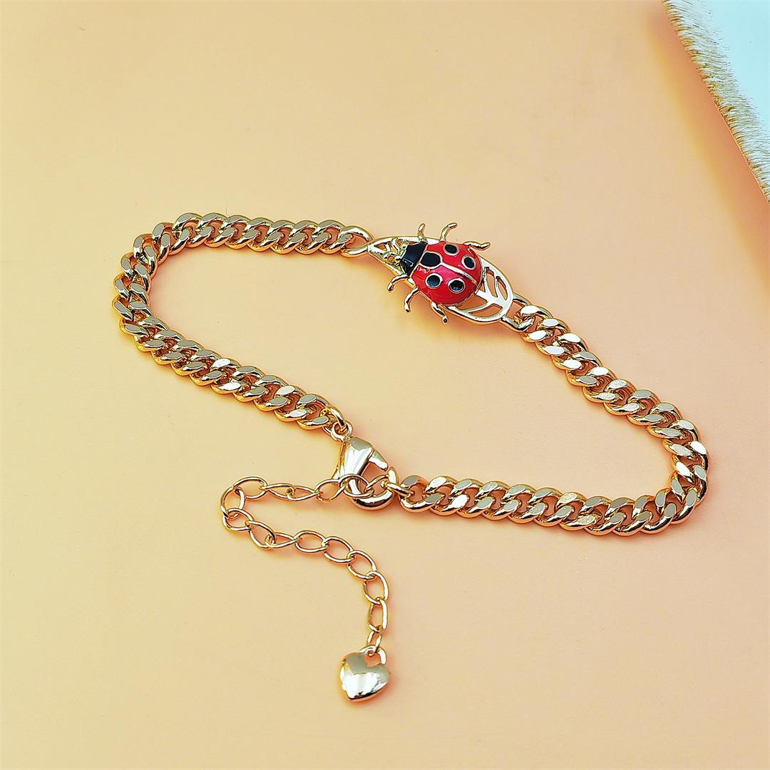 Cartoon Ladybug Charm Bracelet for Kids & Teens, Fun Quirky Design for Boys & Girls, Trendy Cool Aesthetic Jewelry, Lightweight & Cute for Daily Wear, Birthday Gifts & Party Favors