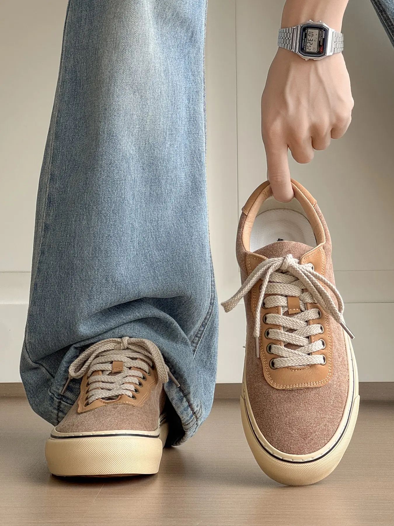 Men's Retro Camel Canvas Shoes, Low Top Casual Sneakers, Breathable Soft Sole, Durable Rubber Bottom, Comfortable All-Season Footwear