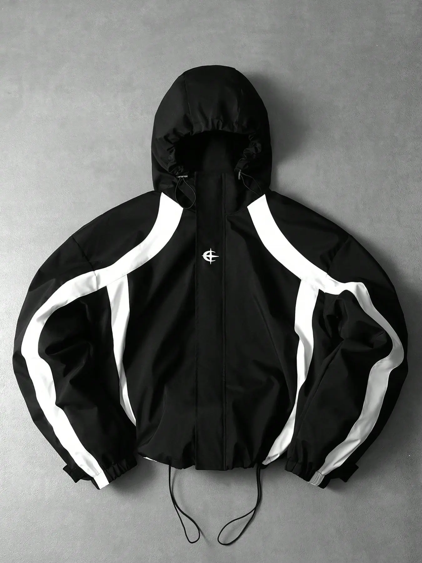 2026 New Arrival Men Y2K Hip Hop Techwear Hooded Windbreaker Jacket Black White Curved Contrast Stripe Panel Drawstring Hem & Hood Elastic Cuff Lightweight Water Resistant Short Loose Coat Daily Skate City Camping Spring Fall Casual Street Outfit