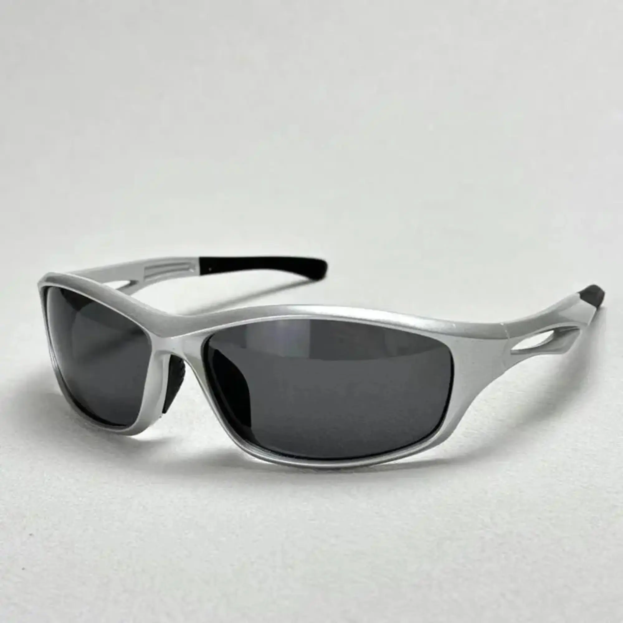 2026 New Y2K Flat Top Sunglasses for Men & Women, Trendy Retro Square Frame Shades, Lightweight Fashion Eyewear with UV Protection, Perfect for Summer, Travel, Outdoor Activities, Hiking, Sports & Casual Daily Wear