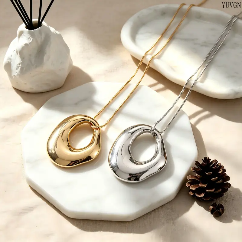 Unisex Minimalist Necklace with Abstract Hollow Oval Pendant, Smooth Metal Chain for Layering, Dainty Party Wear Jewelry