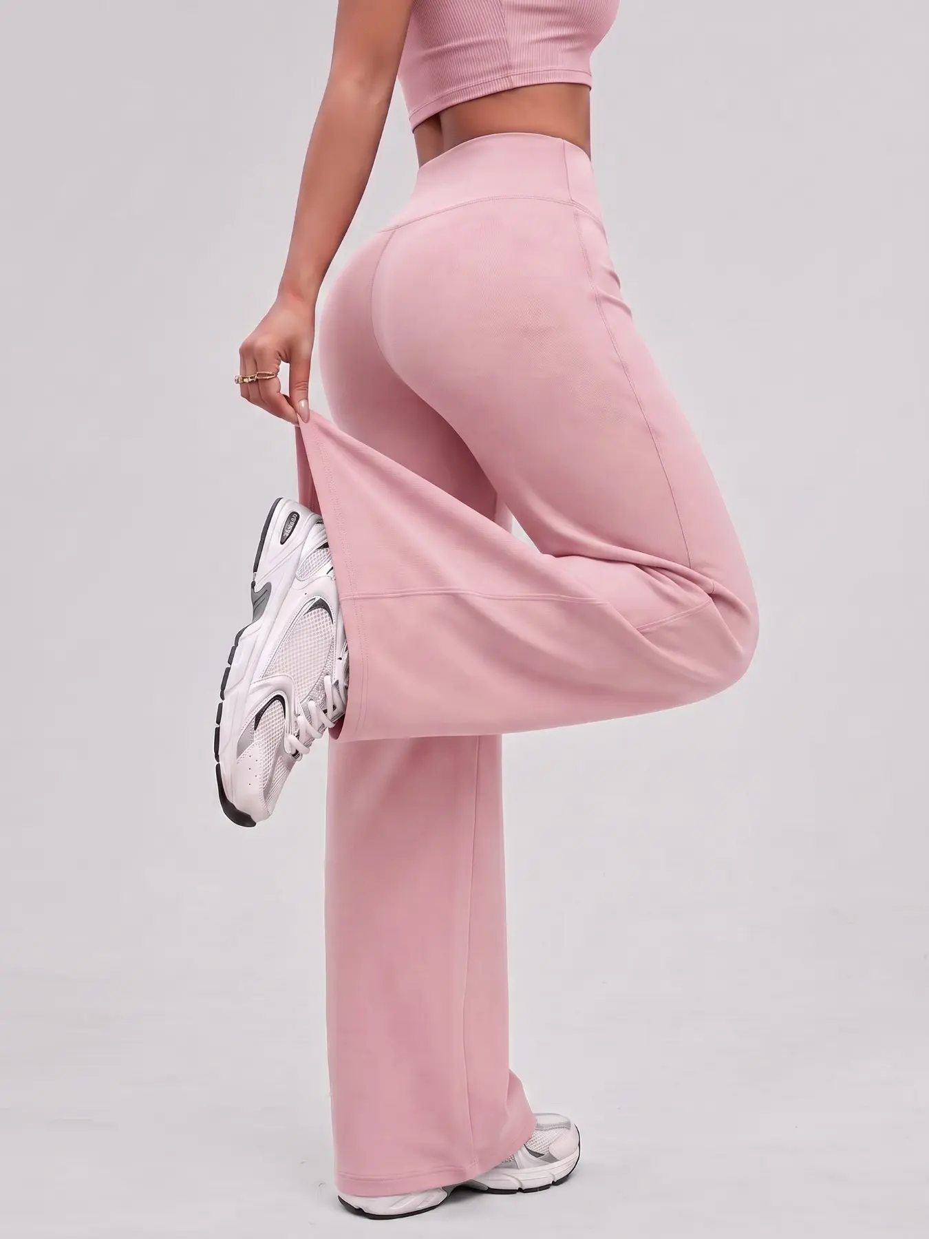 Women's Outdoor High-Waist Yoga Pants, V-Shape Butt-Lift Design, Slim-Fit Dance Pants, Multi-Purpose Sportswear for All Seasons, High Waist Activewear