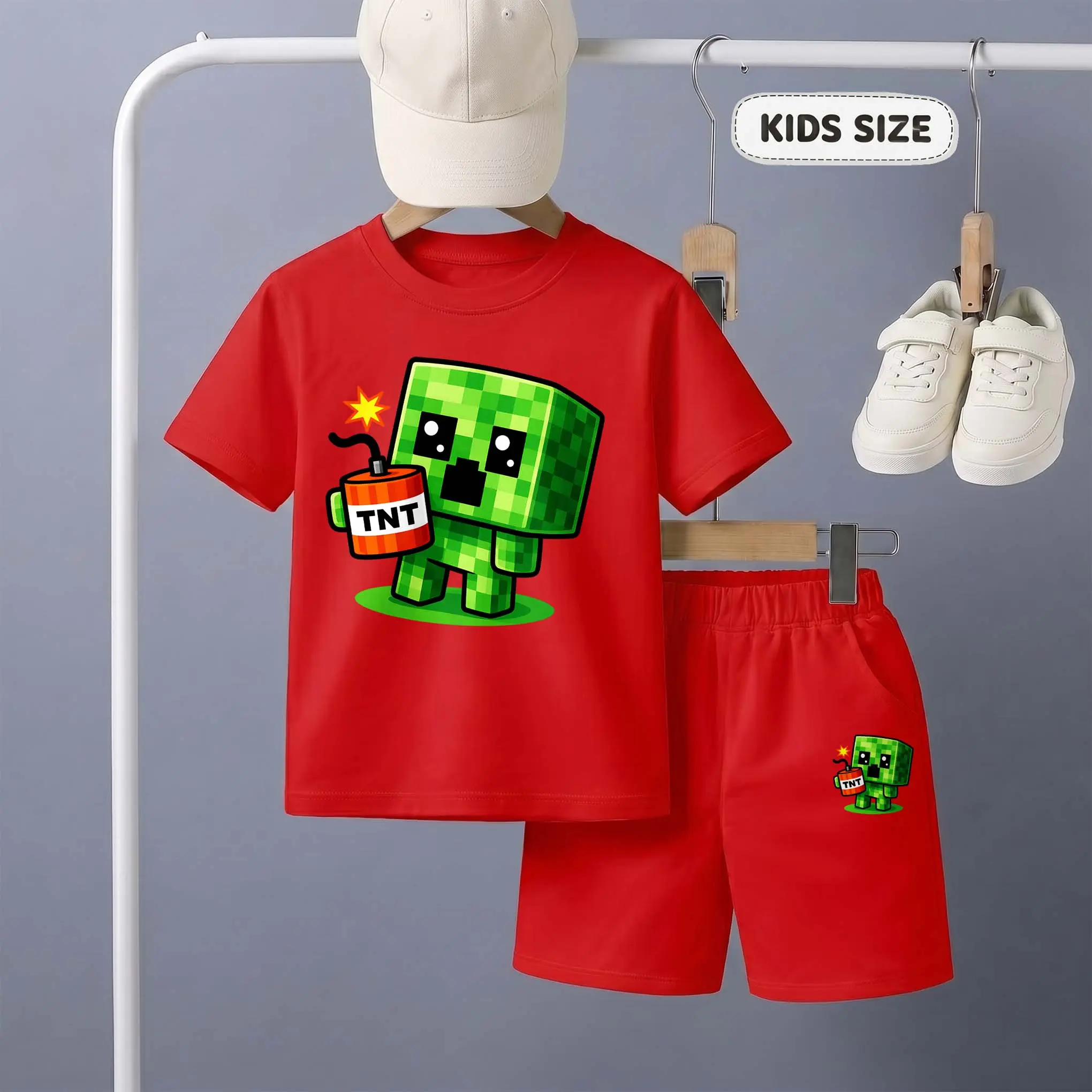 Kids’ Cute, Block-Like Shape Cartoon Dog Print Short-Sleeve T-Shirt And Shorts Set—Casual Summer Kids' Clothing. This Round-Neck Outfit Combination Is Perfect For Everyday Wear And Outdoor Play.