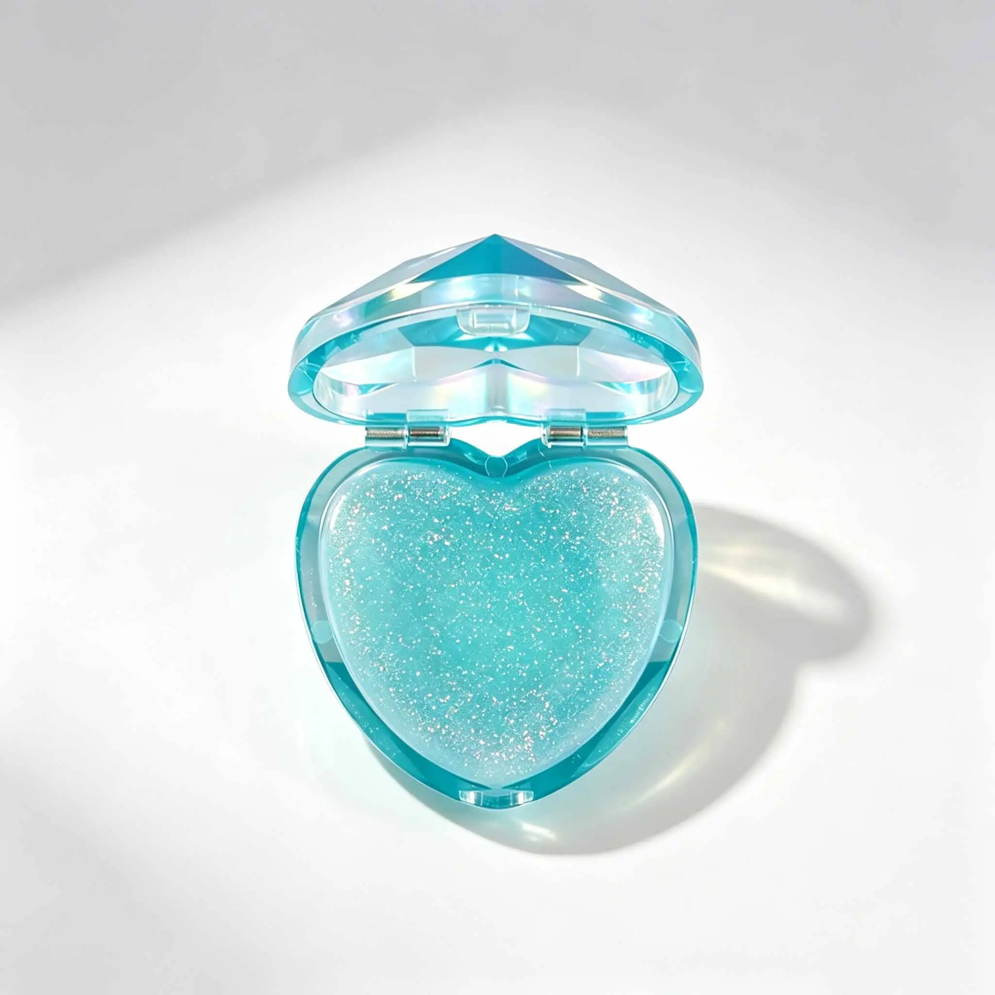 Heart Shaped Glitter Lip Gloss, Hydrating Lip Balm, Portable Makeup Case, Long-Lasting Moisturizing Lip Care, Ideal for Daily Use and Gifting