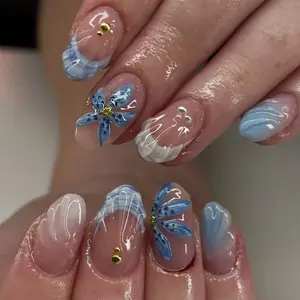 24pcs Short Round Nails, Nude Jelly Base, Blue Ocean Style, 3D Floral Shell Pattern, Gold Bead Accent, Summer Beach Vacation Nail Art