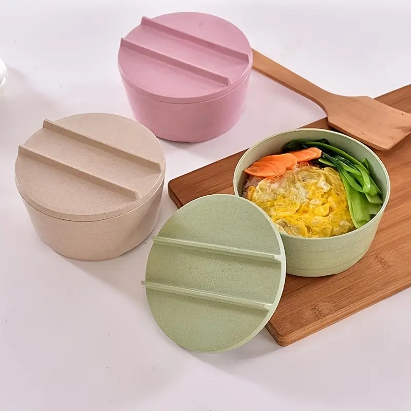 Straw Handled Ramen Bowl with Lid Large capacity design, lightweight and shatter resistant, with a built in lid to keep food fresh and dust free perfect for ramen, pasta, rice, fruit, and desserts. Ideal for quick meals in dorms or at home, available in