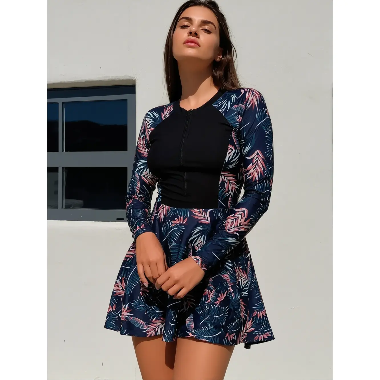Women's 2-Piece Long Sleeve Rash Guard Swimsuit Set - Tropical Leaf Print, Front Zipper Skirted Tankini, Modest Fit, Quick-Dry, Mesh Panel for Surfing, Swimming, Beach Fun, Women's Swimsuits, Skirted Top, Surfing Gear