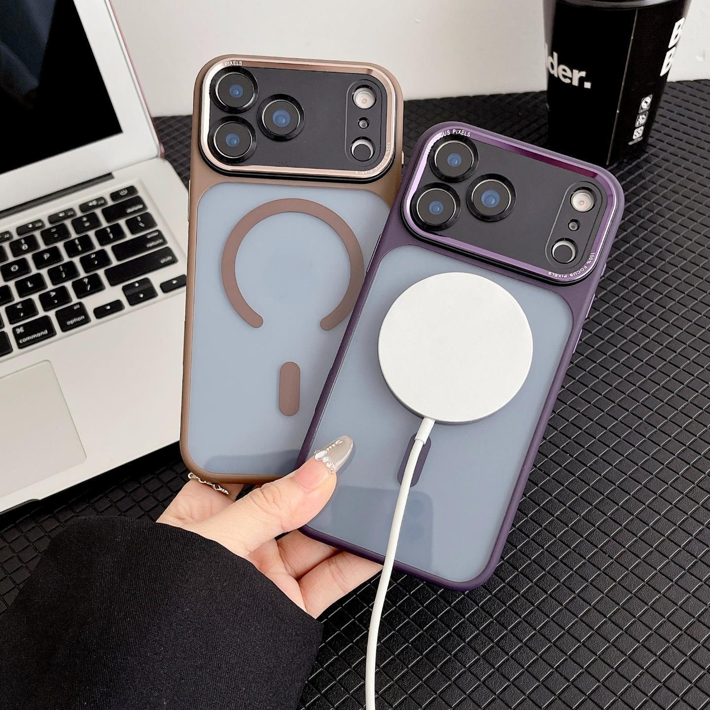 Hardware Metal Lens Compatible with iPhone 17 Pro Max Phone Case New Model Instant Change 17 Magnetic Suction Protective Cover