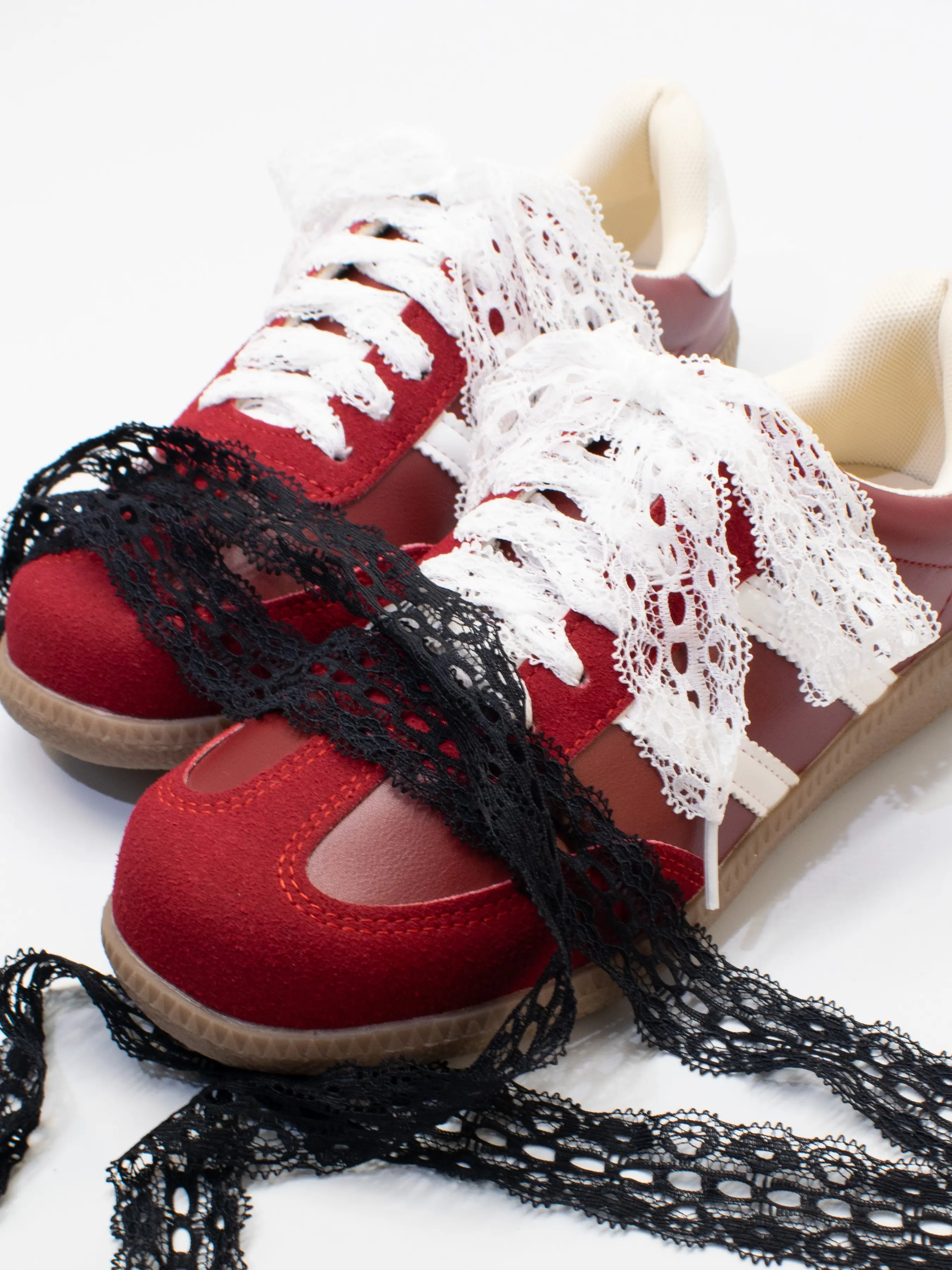 3 Pairs Hollow Out Colorful Lace Trim Shoelaces, Laces for Sneakers, Wide 1.18 Inch, DIY Daily Replacement, Fashionable Shoe Accessories