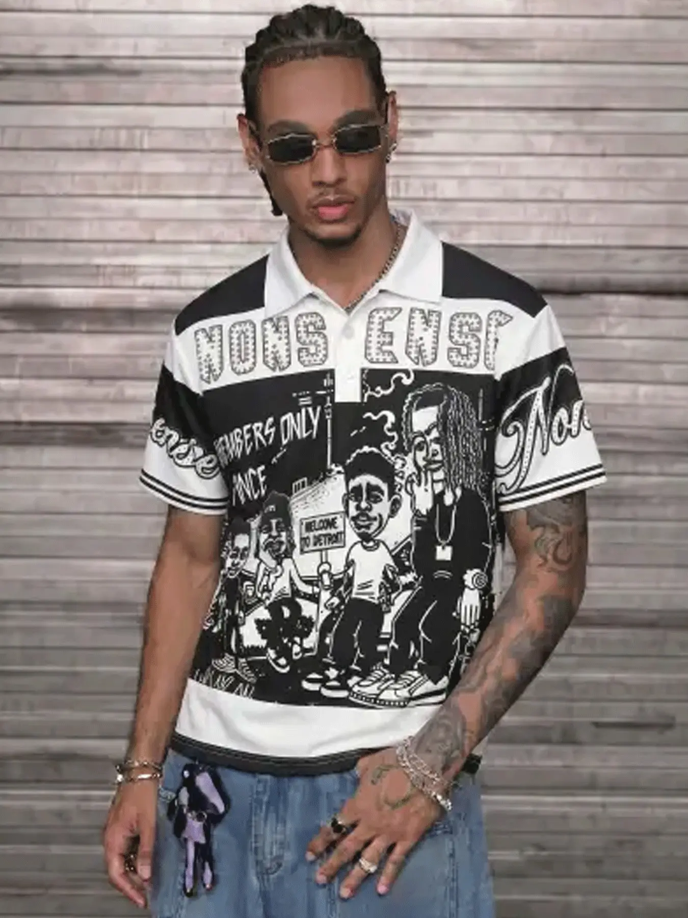 Men's Two-Tone Cartoon Character Graphic Polo Shirt, Streetwear Button Collar Short Sleeve Top, Vintage Detroit Hip Hop Chicano Aesthetic & Lightweight Fabric, All-Match Daily Streetwear Casual Polo for Men