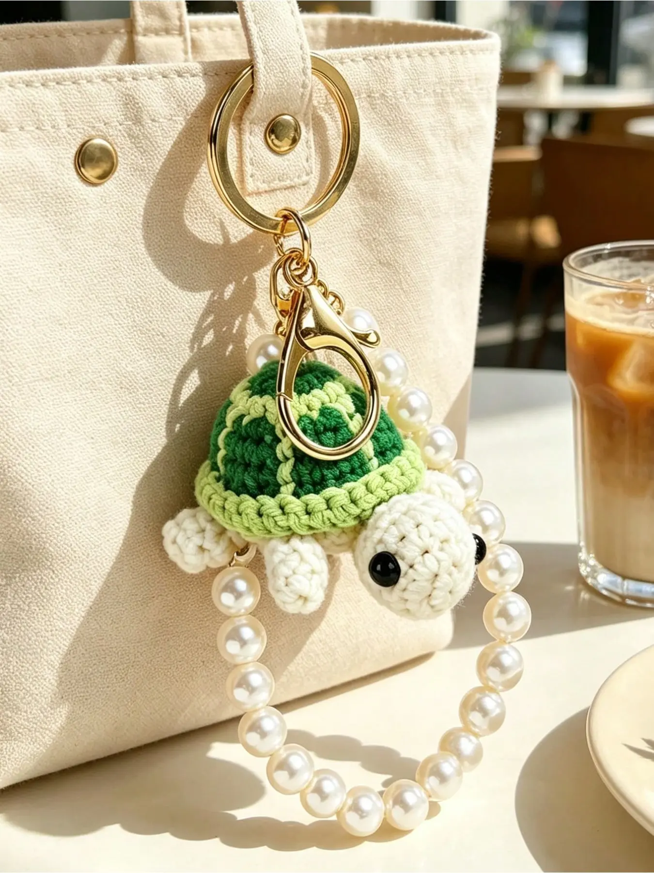 Cute Handmade Crochet Turtle Keychain, Pearl Chain Decor, Mini Braided Turtle Pendant, Wallet Charm, Gift for Men, Women, Teachers, Friends
