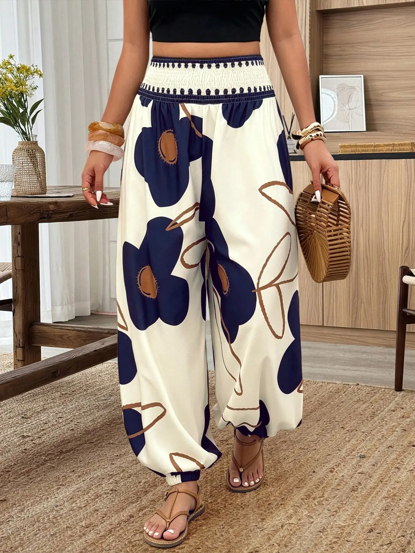 1 Piece Women's High Waisted Smocked Elastic Waist All-Over Floral Print Cuffed Ankle Harem Pants, Breathable Comfortable for Vacation Casual Daily Wear, Bohemian Style, Boho Style