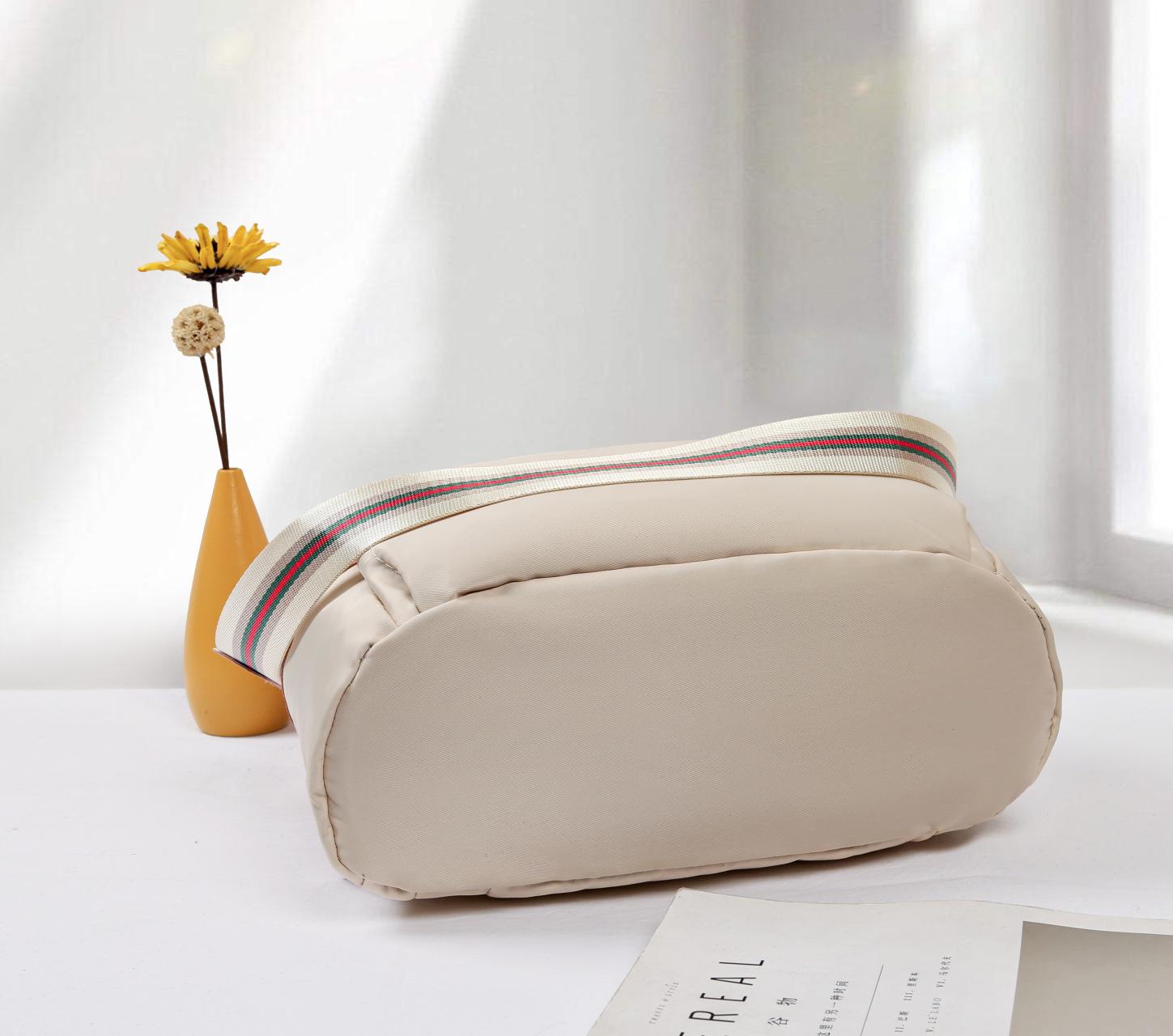 2026 New Korean Style Fashionable Versatile Anti-Theft Student Backpack for Women, Travel Canvas Backpack