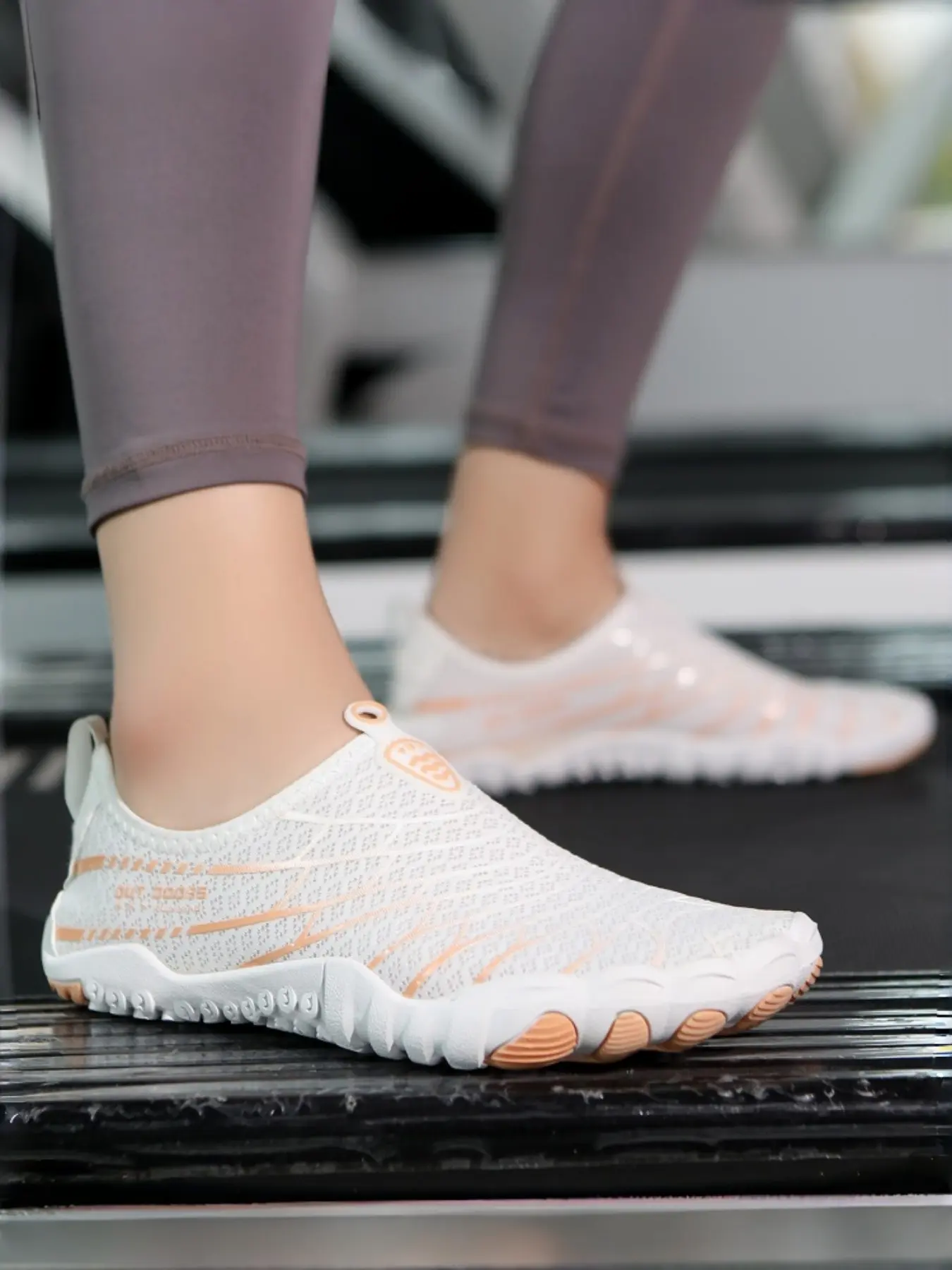 New Men's Hiking Shoes, Breathable Anti-Slip Quick-Dry Water Shoes, Women's Yoga Fitness Shoes, Fishing Beach Swimming Shoes, Outdoor Running Five-Toe Climbing Shoes, Pool Shoes