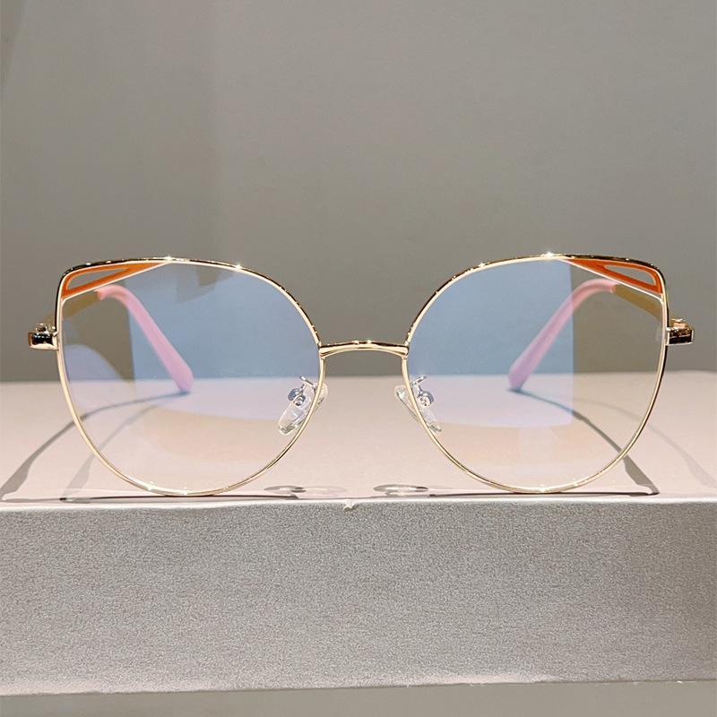 Stylish Cat-Eye Hollow Metal Frame Anti-Blue Light Glasses for Women, Minimalist Flat Lens Computer Goggles, Lightweight & Comfortable Eyewear for Daily Office Screen Use