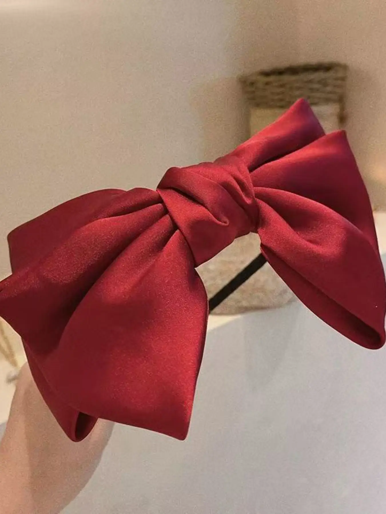 Velvet Large Bow Headband, French Elegant Heightening Crown Headband, Non-Slip Versatile Hair Accessory, Daily Commute/date/wedding/photo Birthday