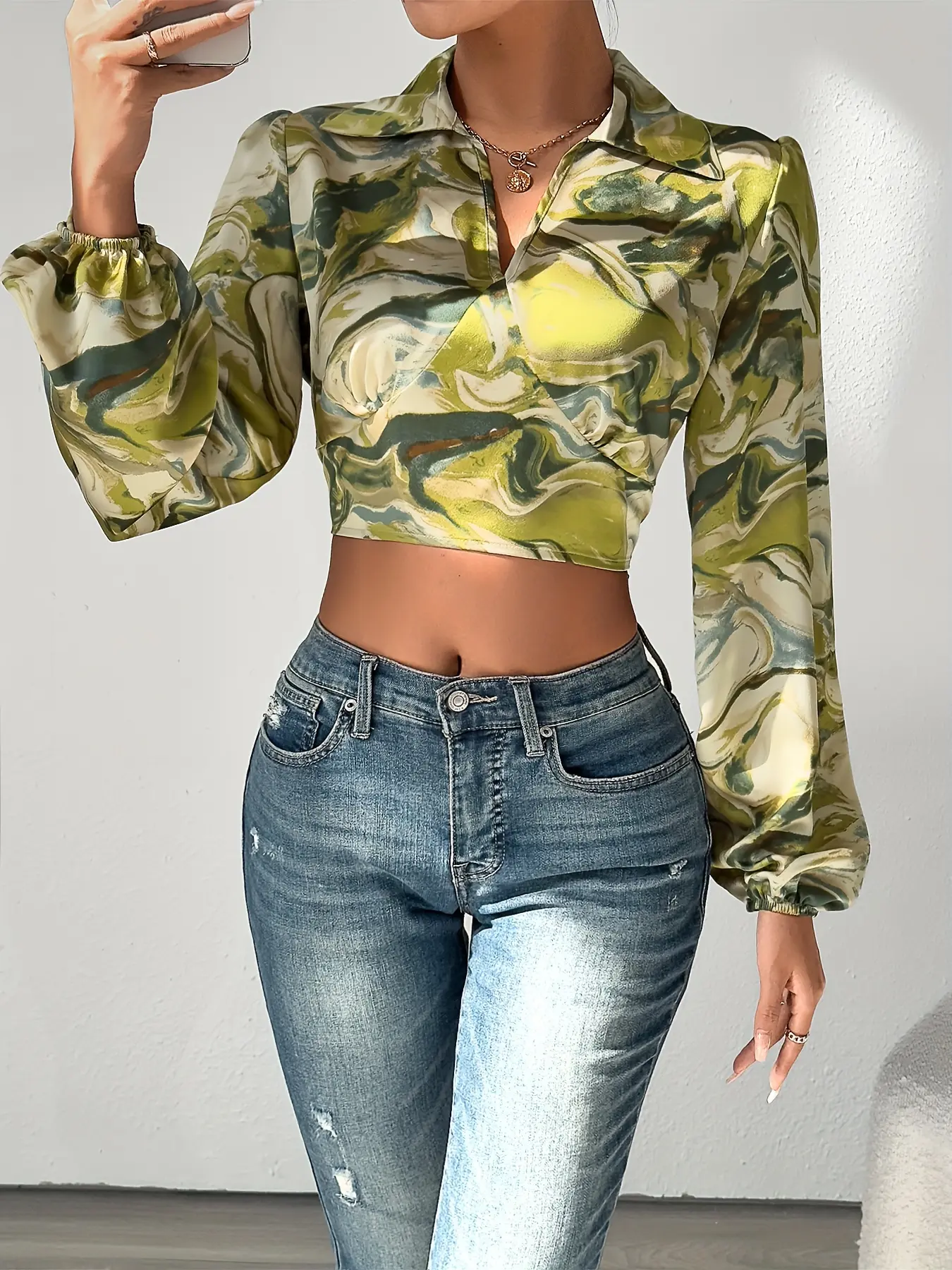 One women's green tie-dye contrasting collar long-sleeved blouse with a flared collar for a vacation or date outfit