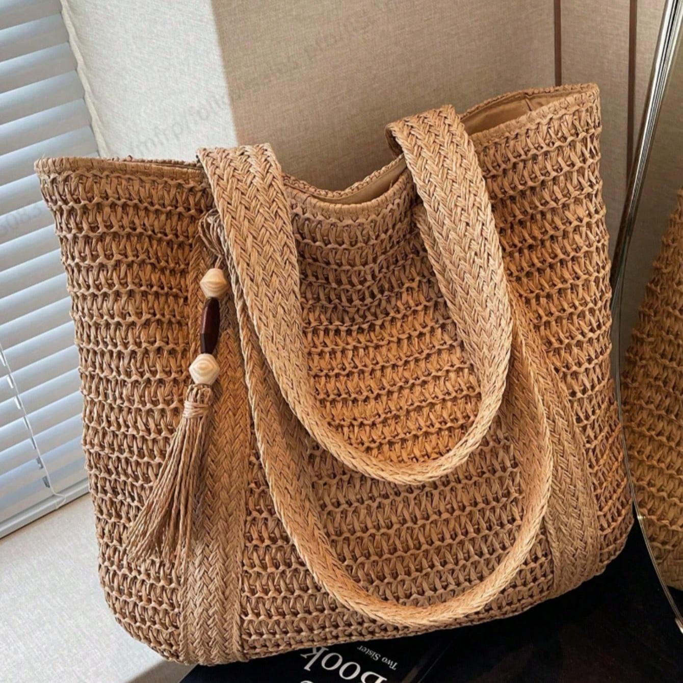 Trending Fashionable Versatile Tote Bag, Beach Vacation Bag  Lightweight Elegant Design Straw Woven Boho Style Shoulder Bag Handbag Large Capacity Summer Straw Beach Bag with Tassel Pendant Woman Purse Suitable for Women, College Students, Teenagers