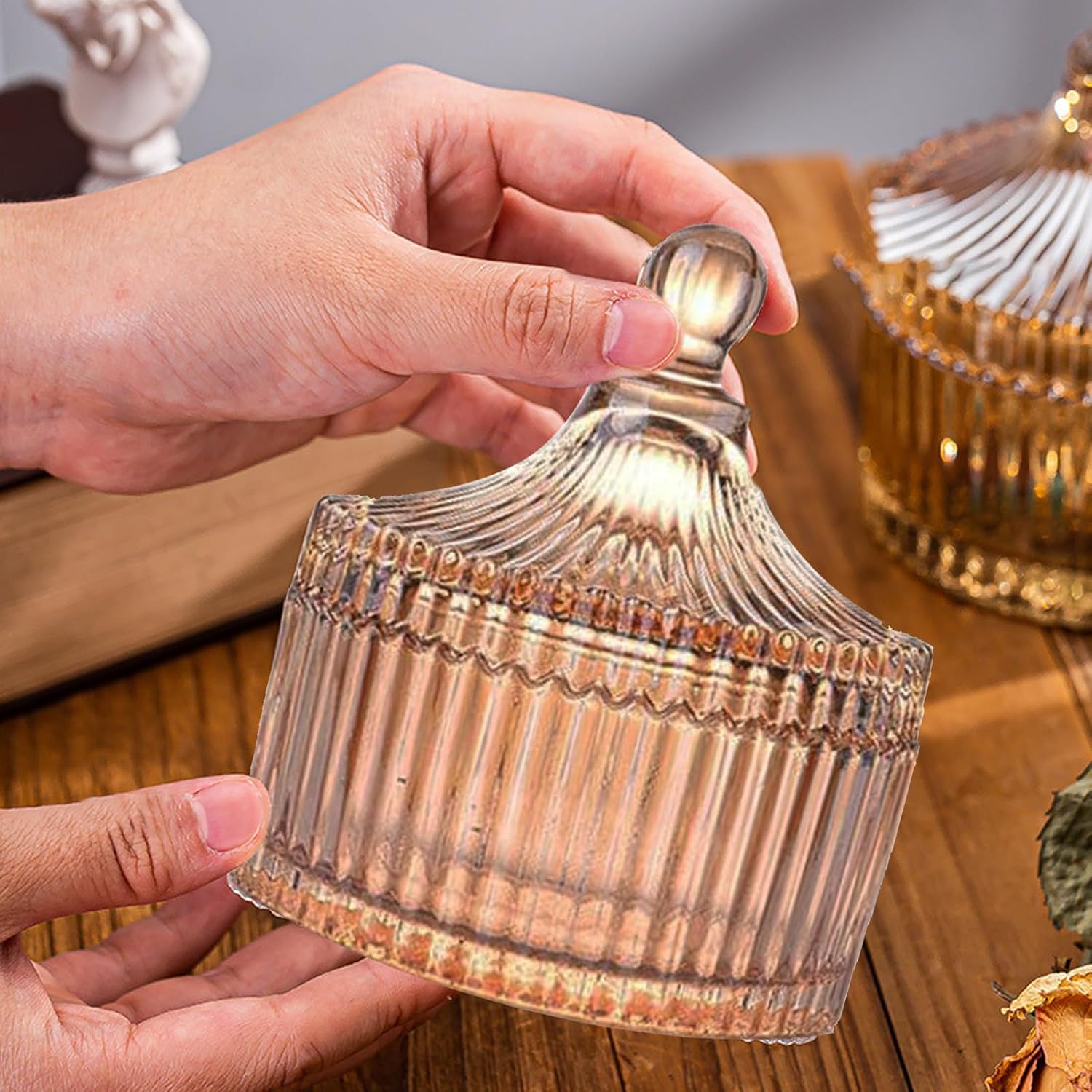 1 2 Body Powder Suction Cups 1 Glass Container Dry Cosmetic Powder Applicator with Dust Proof Cover Amber Iridescent Party Gift