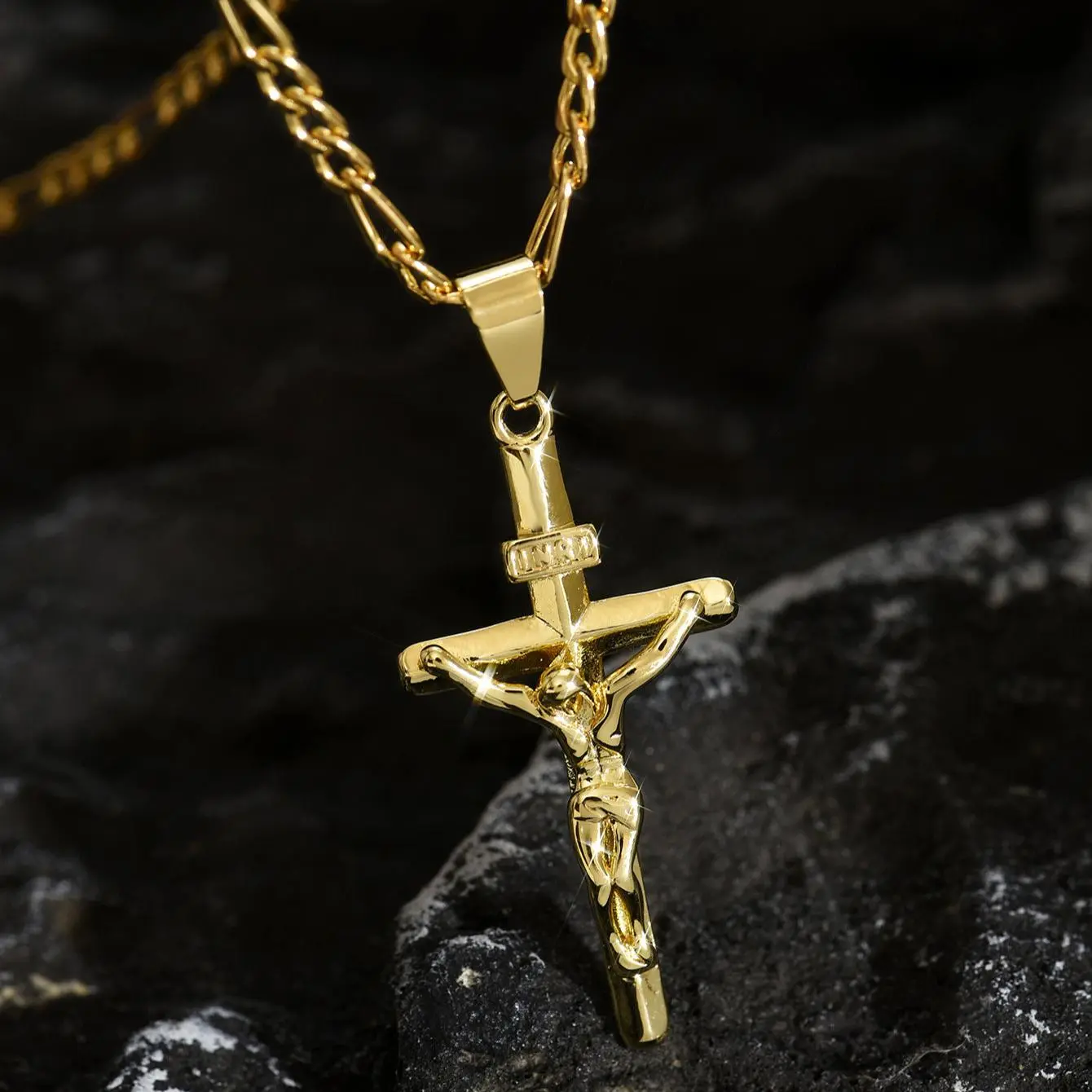 Jesus Crucifix Cross Pendant Necklace for Men Women, Vintage Y2K Streetwear Clavicle Chain, Waterproof Tarnish Free Lightweight Faith Jewelry, Boujee Couple Matching Aesthetic Gift for Her Him