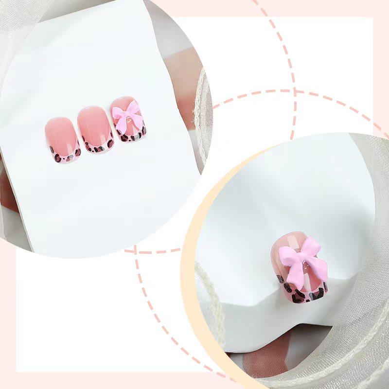 Leopard Print Fake Nails Kit, 24pcs Bow Decor Short Square False Nails for Women & Girls DIY Nail Art, Effortless Press on Nails Manicure Set, Christmas, Christmas Gift