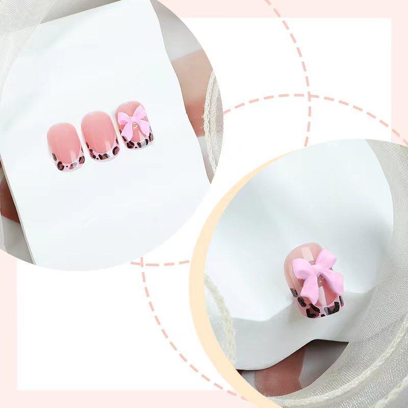 Leopard Print Fake Nails Kit, 24pcs Bow Decor Short Square False Nails for Women & Girls DIY Nail Art, Effortless Press on Nails Manicure Set, Christmas, Christmas Gift