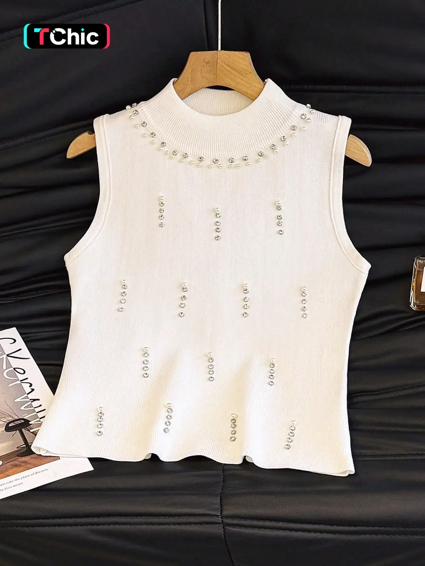 Summer Women's Elegant Diamond Beaded Slim Fit Vest, Fashionable Luxurious Casual Waist Cinching Knitted Backless Top, All Seasons