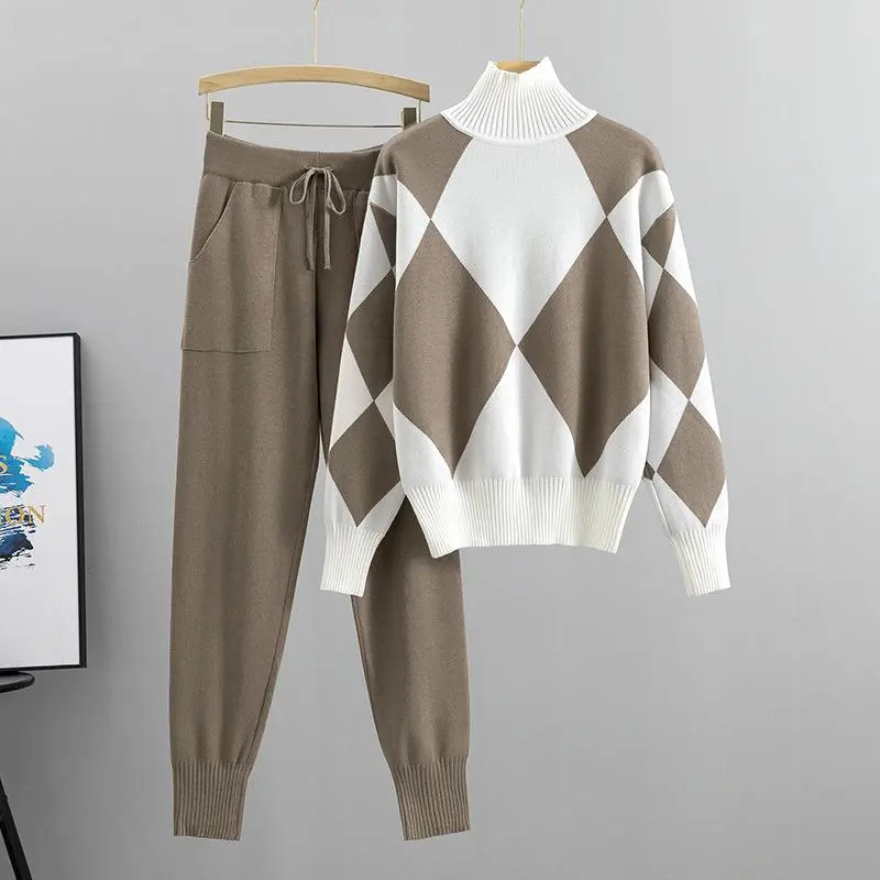 Women’s Argyle Knit Two-Piece Set, Turtleneck Sweater & Drawstring Pocket Jogger Pants, Matching Outfit for Fall, Winter, Travel and Everyday Wear