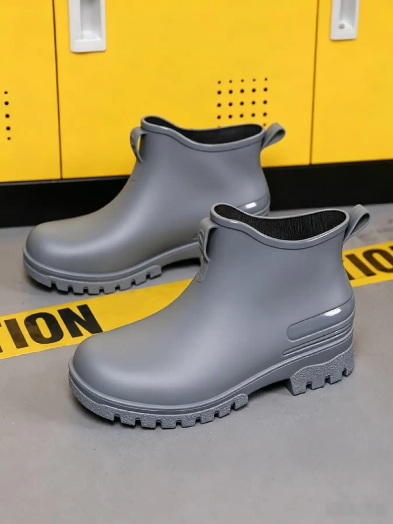 1 Pair Unisex All Season Commute Short Rain Boots Matte Integrated Rubber Anti Slip Thick Teeth Sole Rainy Daily Work