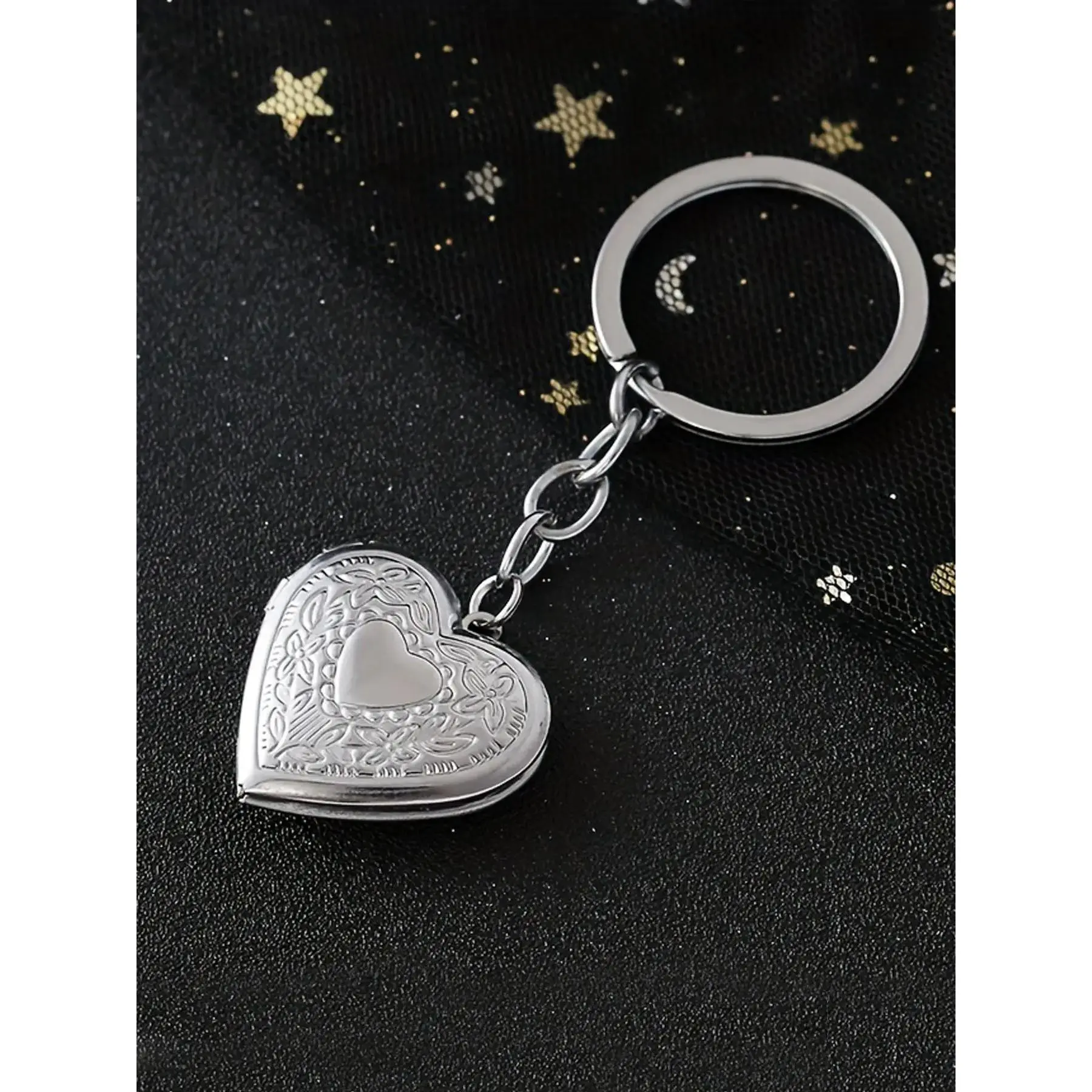 1/20pcs Photo Frame Heart Locket Keychains Y2k Handmade Heart-Shaped Small Box Fairy Tale Keyring Keychain Charm Gift for Her Aesthetic Keychain Heart Design Keychain