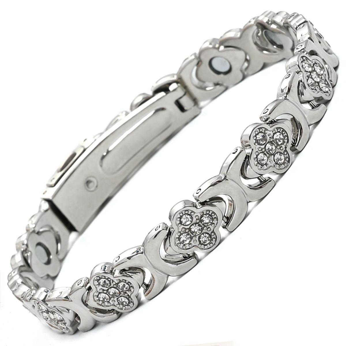 Trending magnetic bracelet - chic & luxurious clover design, alloy with diamond accents, single-row magnetic charm bracelet for women