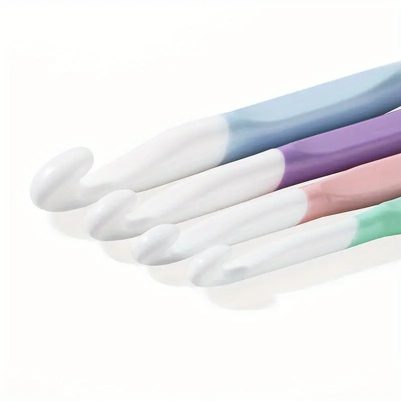 1PC Plastic Crochet Hooks 8/10/12/15mm Knitting Needles Random Color Home Weave Yarn Craft DIY Household Knitting Tools Knitting Accessories