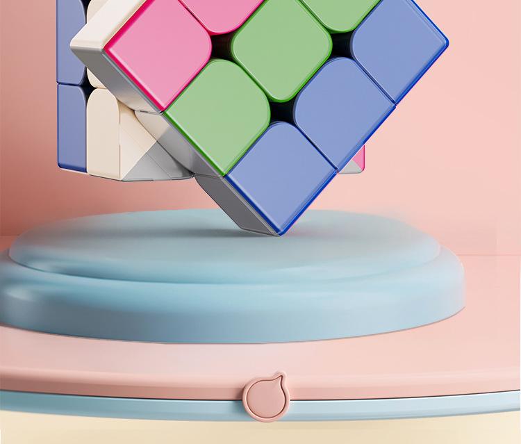 Morandi macaron, third-order Rubik's Cube toy, class boredom, artifact, Internet celebrity pyramid 245, puzzle early education