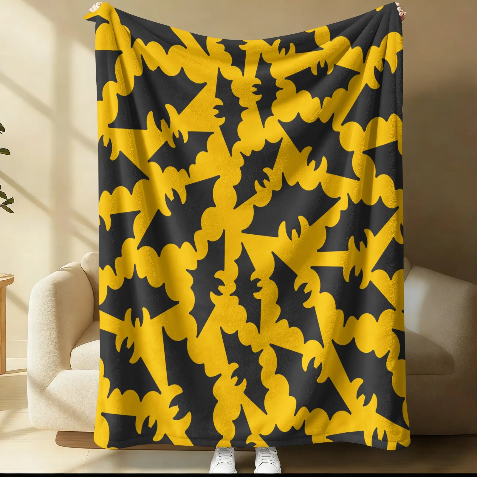 Bat Pattern Blanket, 1 Soft, Warm And Lightweight Single-Sided Printed Plush Blanket, Suitable For Bed, Sofa, Car, Room Decoration