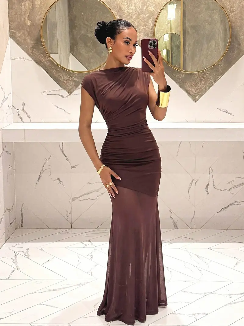 brown tight fitted dress Open back plt Esperanza Black Satin Sparkly black widow dress Crafted in a premium Size:30 Short brown bodycon dress