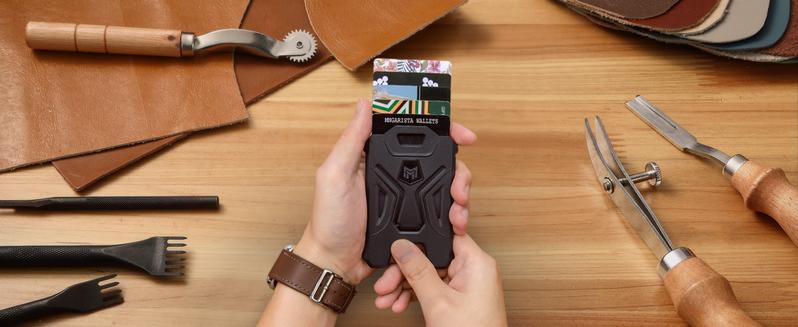 Retractable Heavy Duty Badge Reel Stylish MNGARISTA Retractable Badge Holder with 31.5" Reel for Students & Workers Office Supplies Carabiner