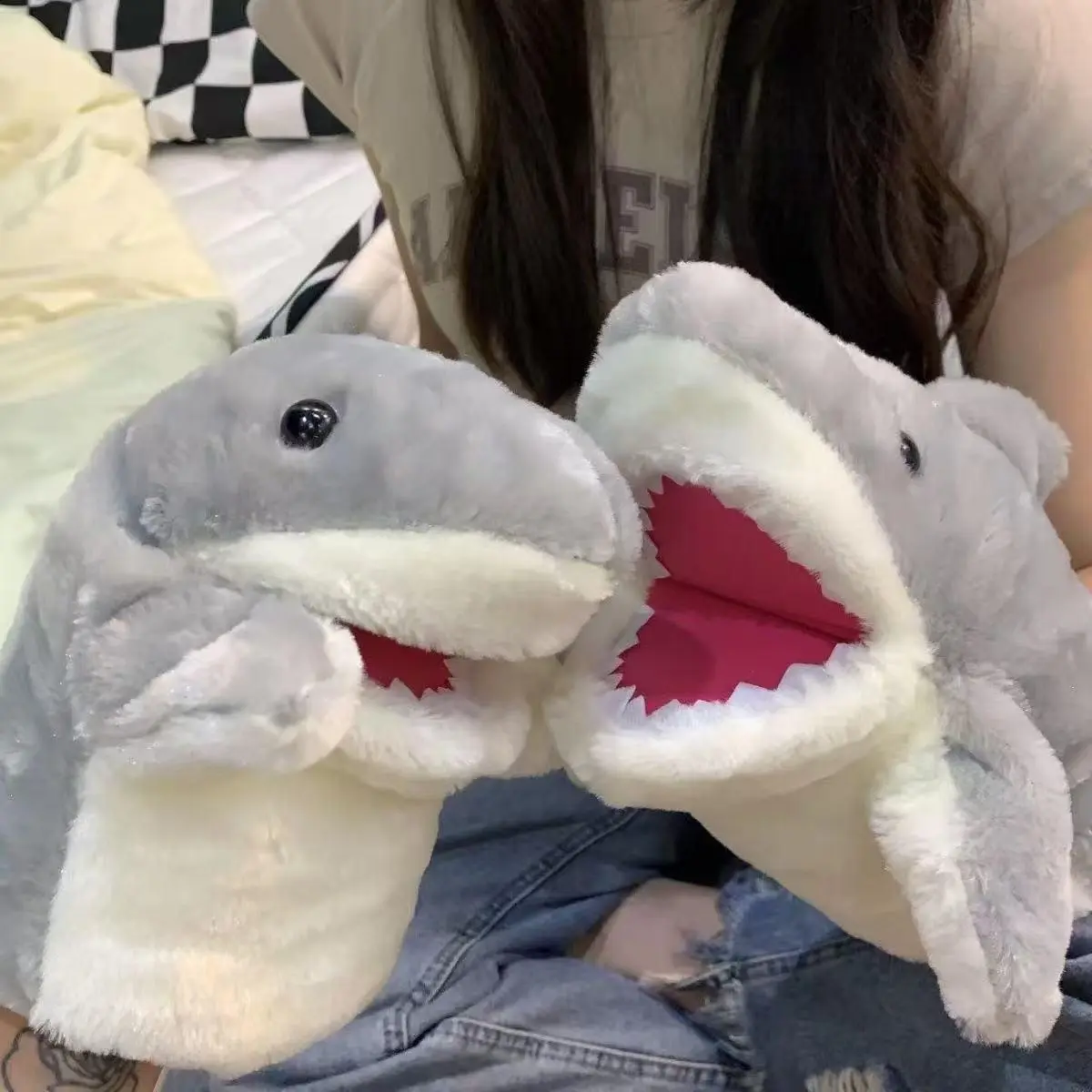 Shark Hand Puppet Gloves, Plush Gloves, Small Shark Arm Toy Set, Hands and Mouth Can Move, Can Open Mouth, Plush Toy