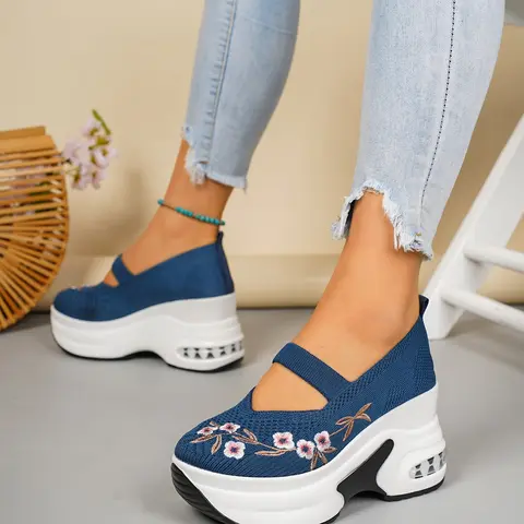 Vintage Embroidered Heeled Women's Casual, Mary Jane Style, Strap Design Anti-Slip Air Cushion Sole, Breathable Comfort, Perfect for Daily Wear, Mary Jane Footwear