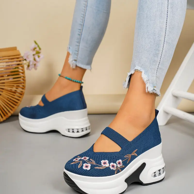 Vintage Embroidered Heeled Women's Casual, Mary Jane Style, Strap Design Anti-Slip Air Cushion Sole, Breathable Comfort, Perfect for Daily Wear, Mary Jane Footwear