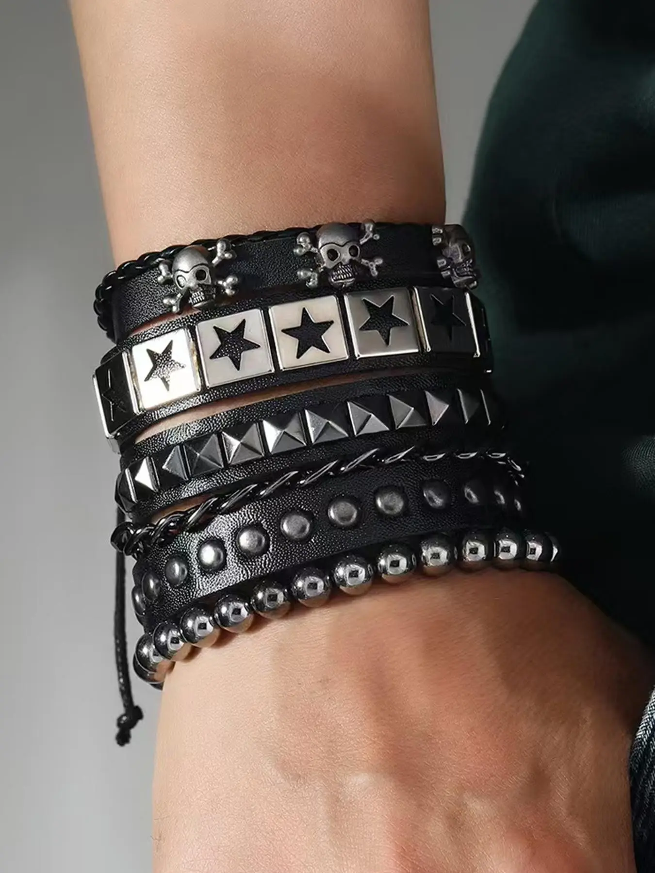 4pcs Pirate Skull Star Punk Bracelet Set for Men, Fashion Handmade Multi-Layers Studded Wristbands,Hip hop Skeleton Bracelet Ideal Punk Jewelry Gifts for Men and Women, Layered Bracelet Set
