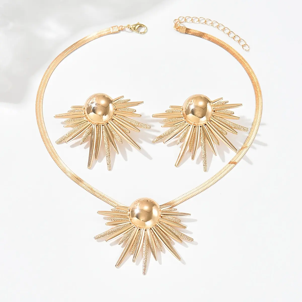 Women's 2-Piece Golden Funky Sunburst Statement Costume Jewelry Set - Bold Chunky 3D Spike Choker, Stud Earrings, Female Arm Candy, Casual Evening Wear Birthday Gift, Studs, Anniversary, Daily, Everyday, Simple, Steel, Spikes, Vintage Gold, Metal