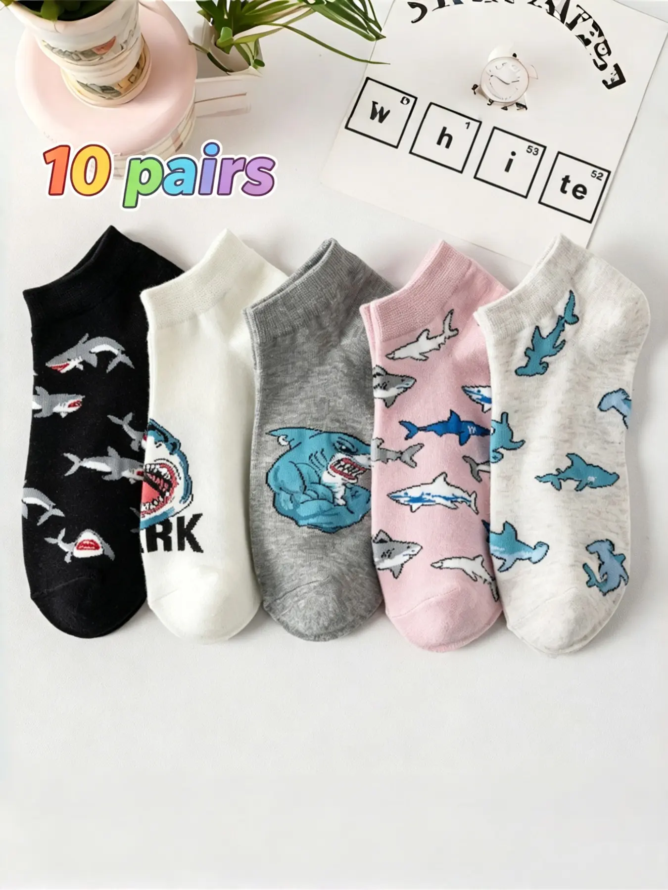 Shark Theme Short Socks for Men and Women, Breathable and Elastic, Durable Heel and Toe Design, Perfect for Casual Wear, Casual Daily Socks