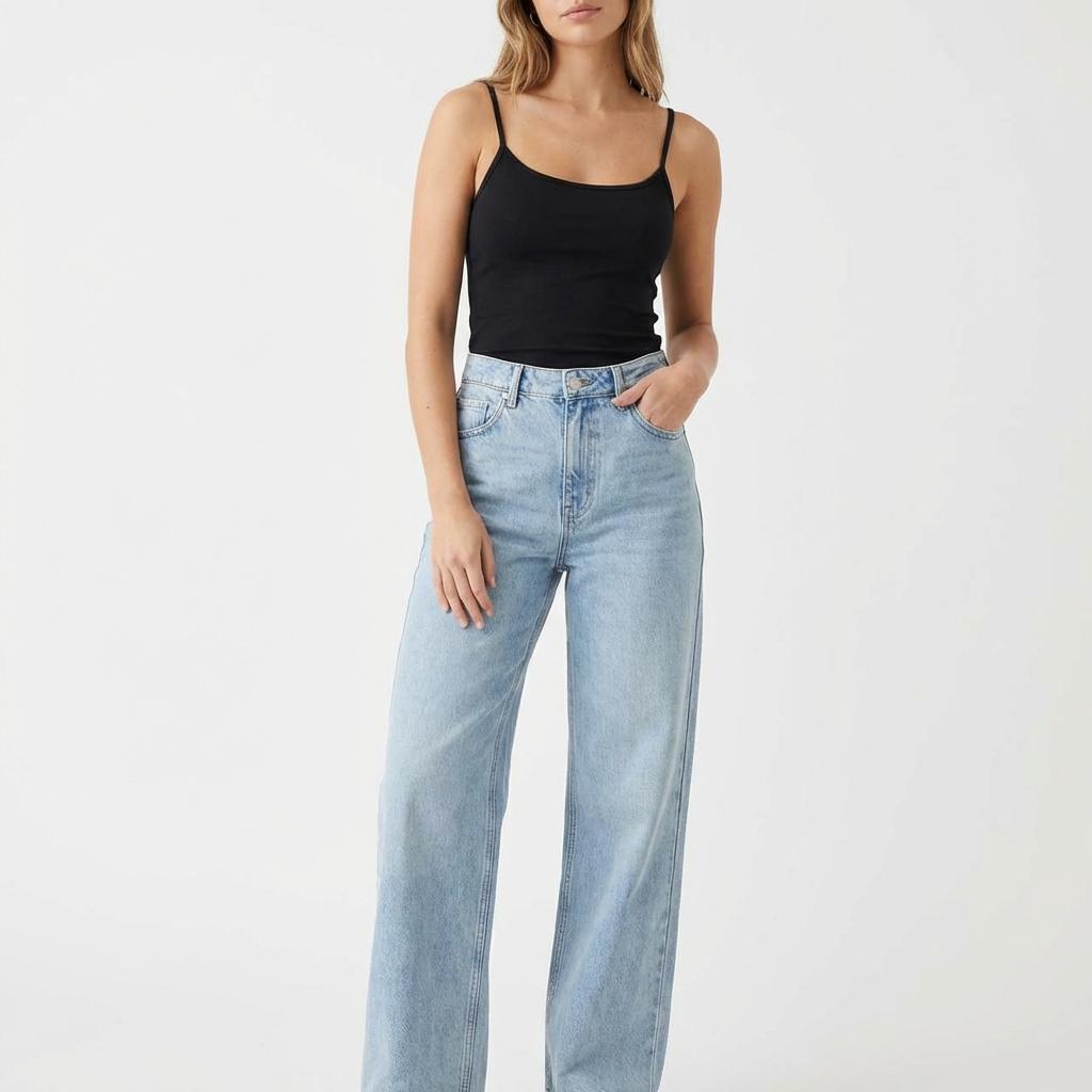 Basic Black & White Cami Tank Tops |   Everyday Wardrobe Essential