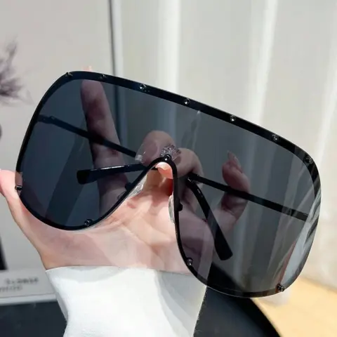 Women's Fashion Sunglasses, Metal Frame, Plain Pattern, Decorative Lens, Casual Style, All-Season Wear, Unique Design, Stylish Shades