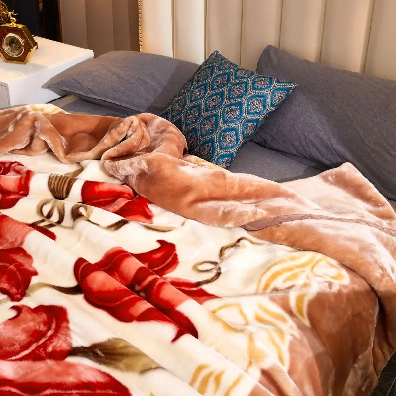 Luxurious Ultra Soft Blanket, Outdoor Home Student Blanket, Double Layer Thick Cover, Vintage Floral Design, Holiday Gift, Cozy Blankets