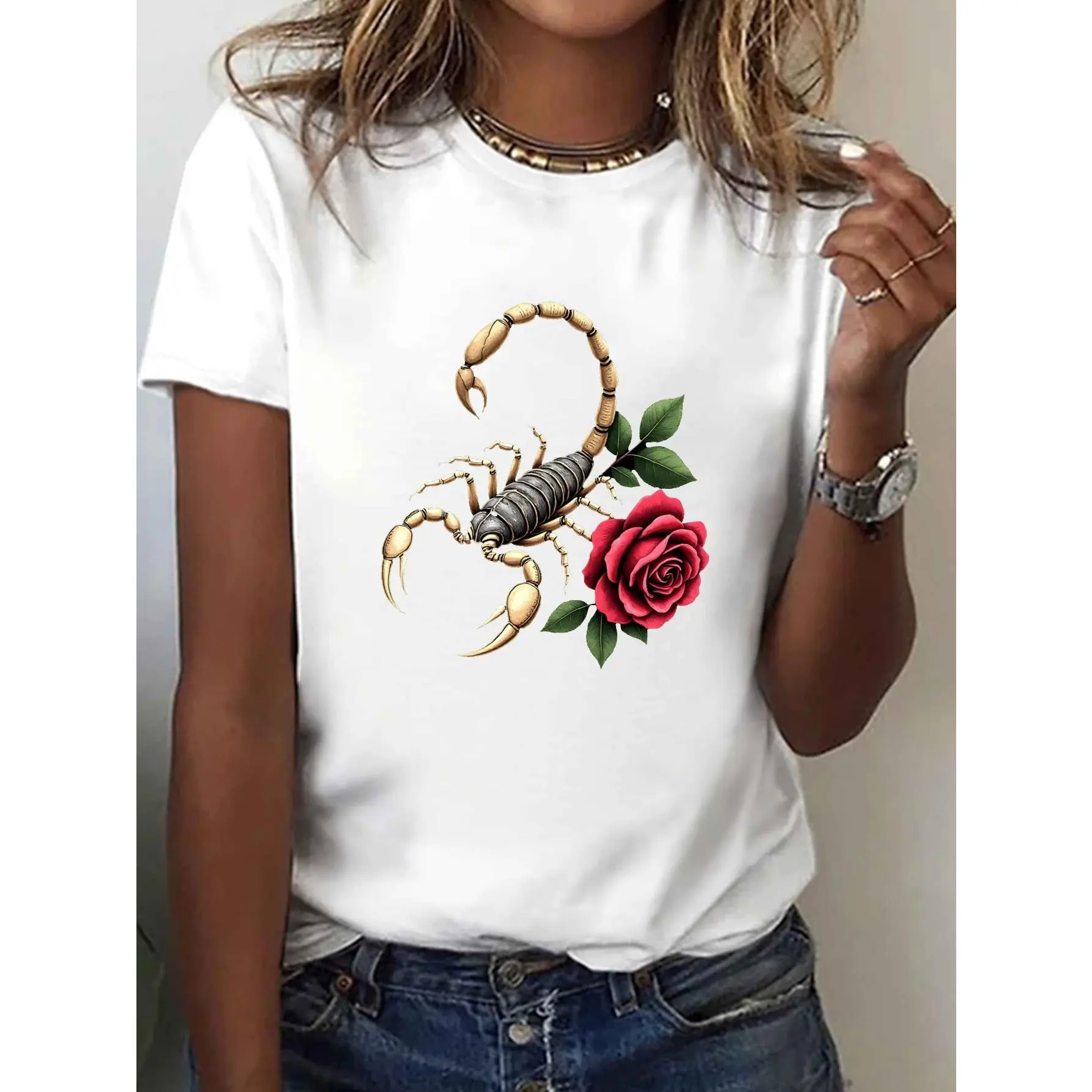 Women's Sports Top, Casual Scorpion & Rose Graphic Crewneck T-Shirt, Shortsleeve Regular Length with Elastic Stretch, Crew Neck, Elastane, Geometric