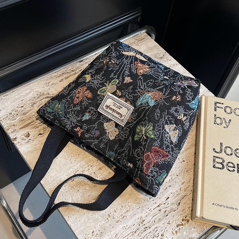 New canvas bag for high school students, commuter tote bag for women, trendy ins-style shoulder bag for going out, mommy bag