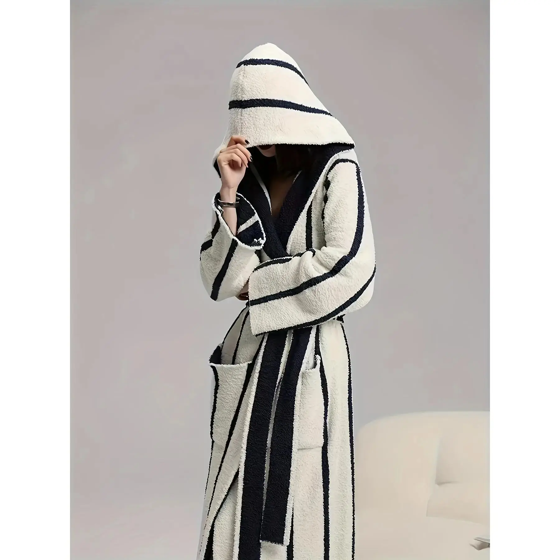 Women's Plush Fleece Hooded Robe - Winter Warm Double-Sided Thickened Bathrobe with Hood, Red & White Striped Full-Length Kimono, High Elasticity Machine Washable Pajamas for & s (Bohemian Style)