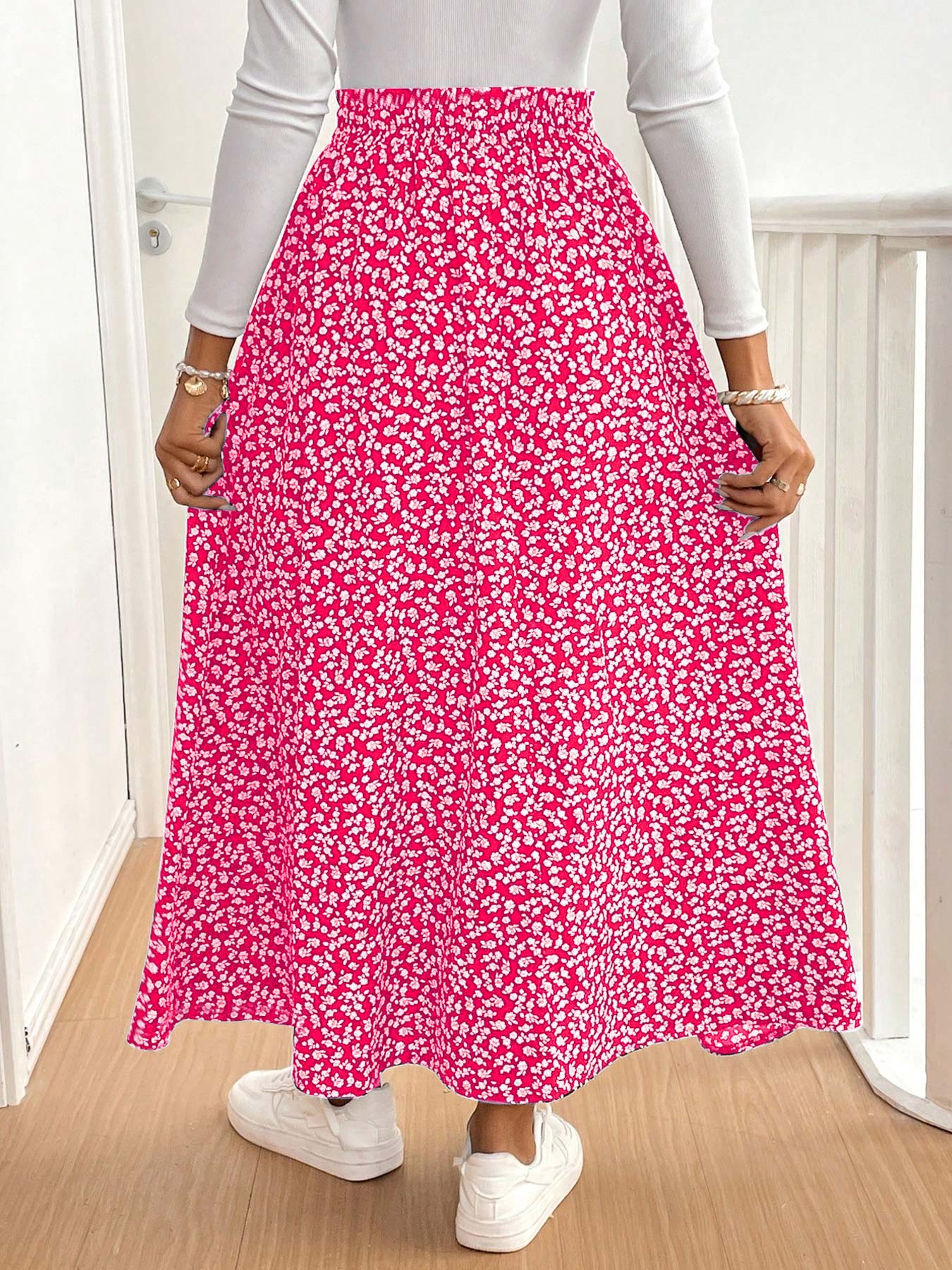 [Plus Size] Ditsy Floral Print Long Skirt, Boho Fashion Casual A Line Skirt for Daily Holiday Vacation Wear, Women Plus Clothing for All Seasons, Womenswear